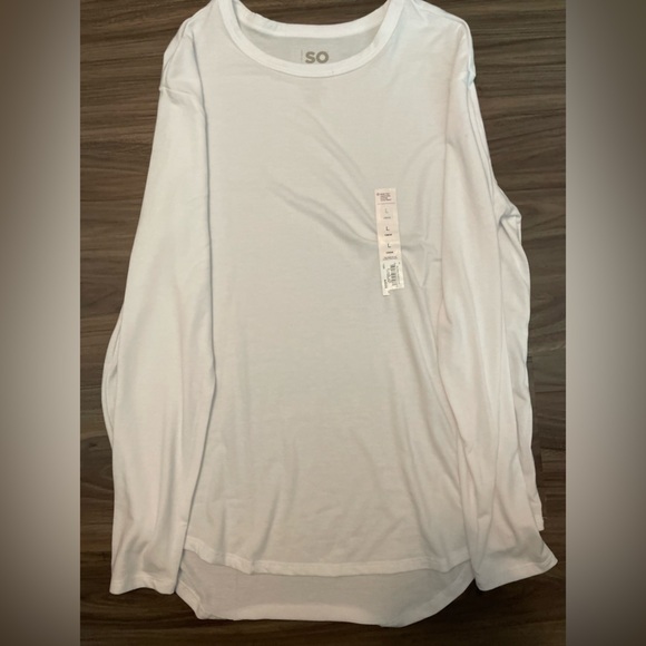 SO Women's Classic White Long Sleeve Tee Soft and Cozy Size L -NWT - Picture 3 of 5